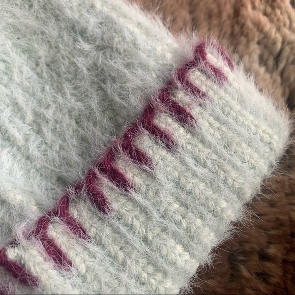 Anthropologie Fuzzy Monogram Initial D Kids Hat - Picture 5 of 9